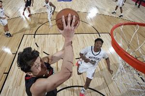 拓记：球队选杨瀚森或是个错误 13号秀奎因打出优异表现杨却被DNP